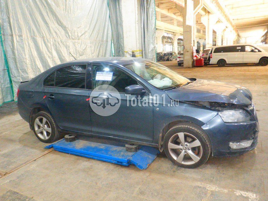 Фото Skoda Rapid 10