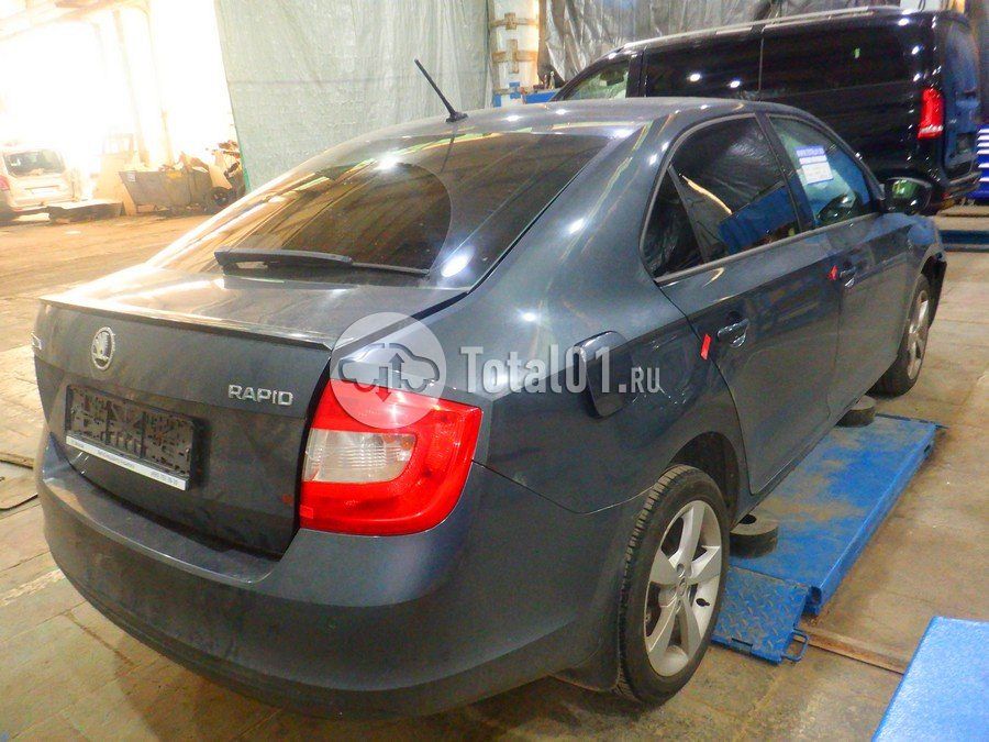 Фото Skoda Rapid 16