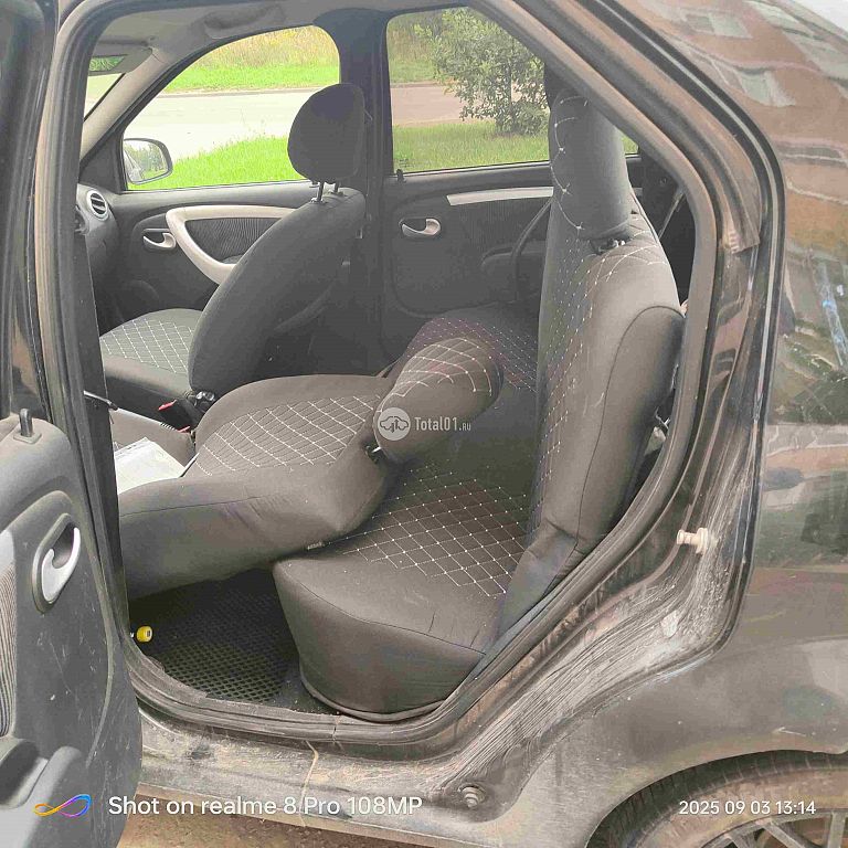 Фото Renault Logan 22