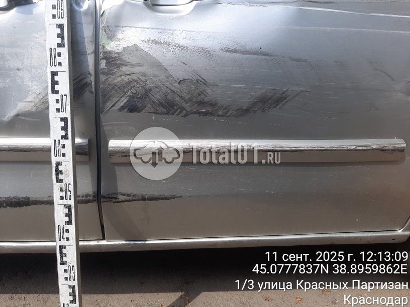 Фото Mazda MPV 32