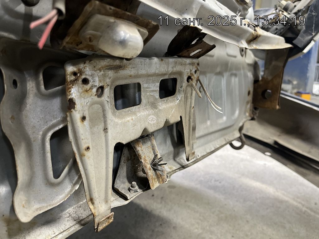 Фото Subaru Impreza 320