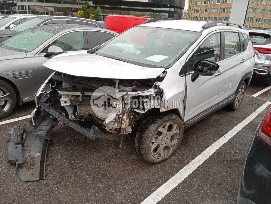 Фото Mitsubishi Xpander 120