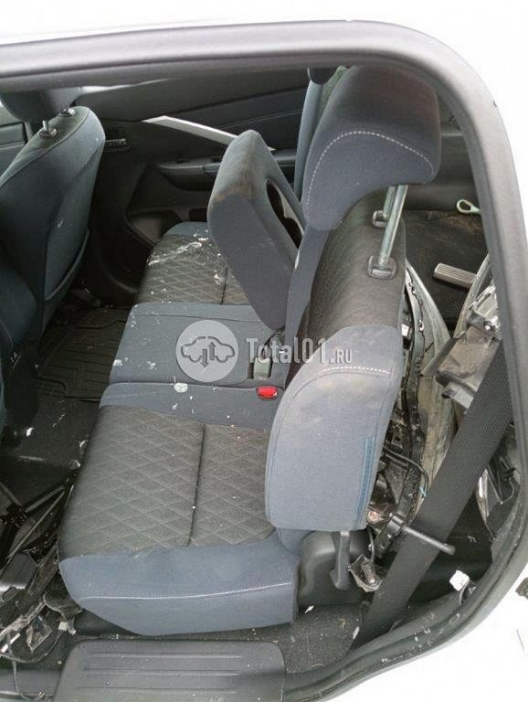 Фото Mitsubishi Xpander 440