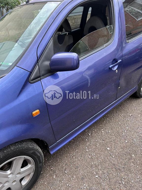 Фото Daihatsu YRV 20