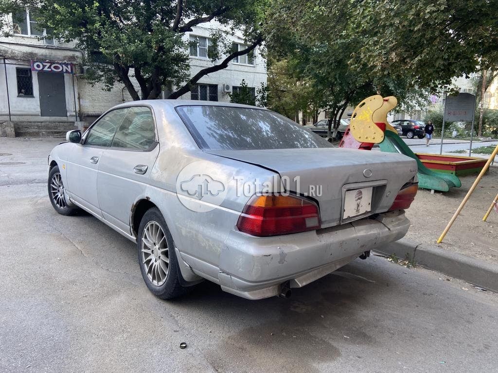 Фото Nissan Laurel 6