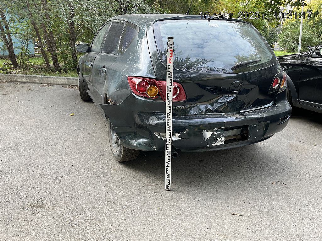 Фото Mazda 3 12