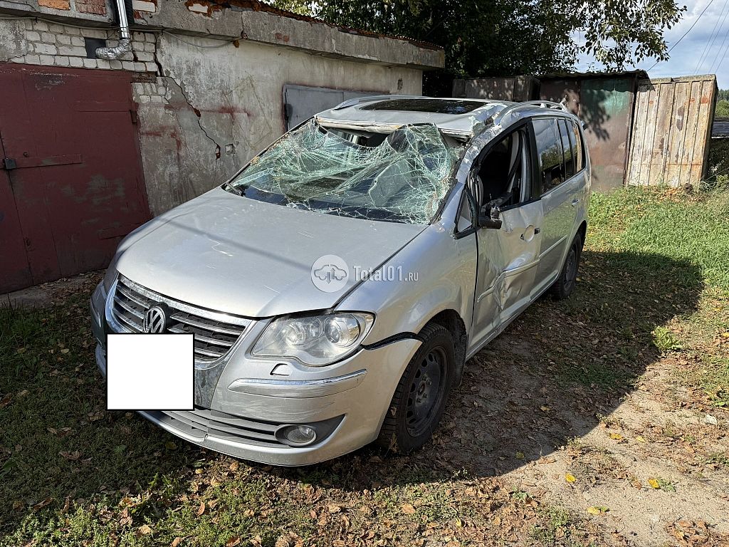 Фото Volkswagen Touran 2