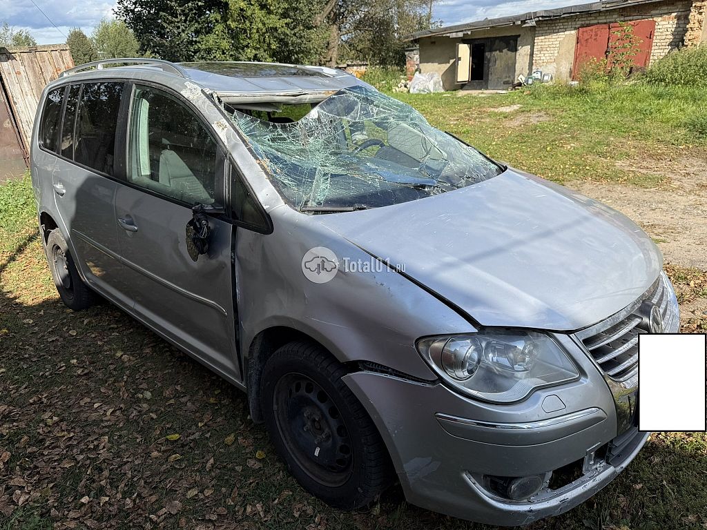 Фото Volkswagen Touran 4