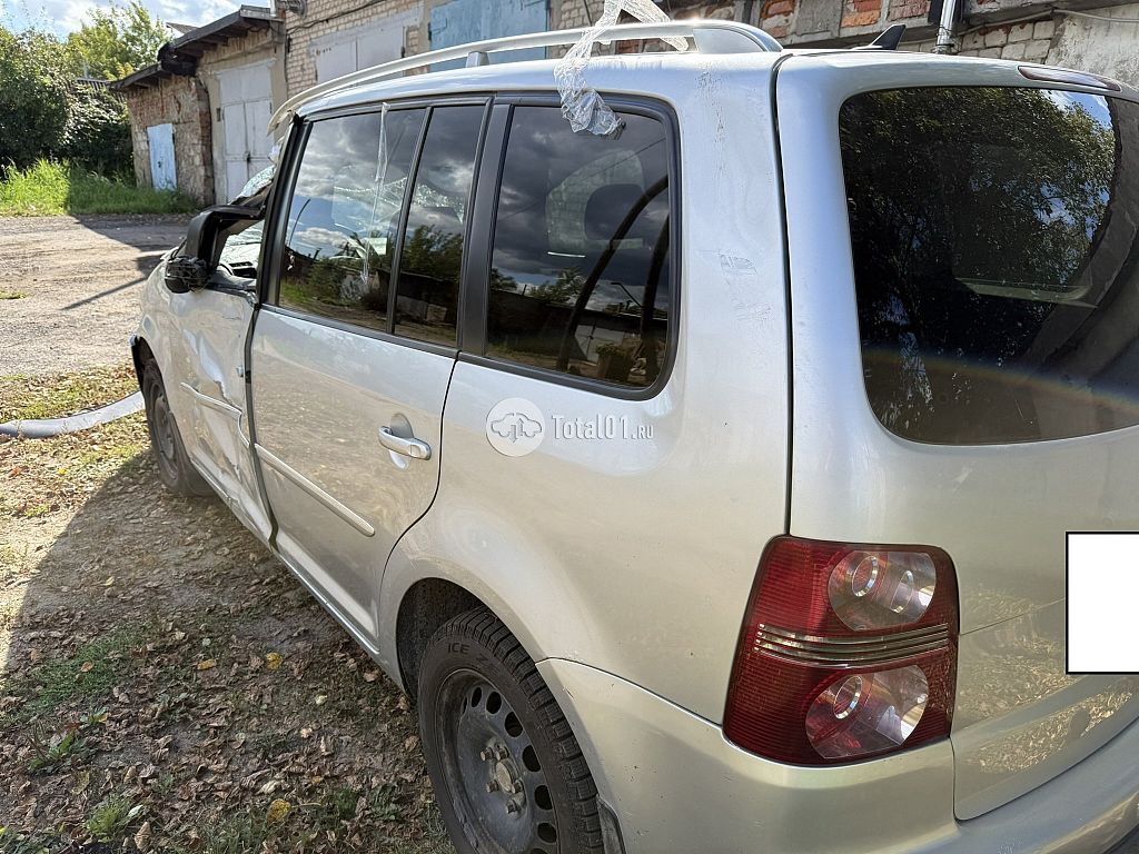 Фото Volkswagen Touran 6