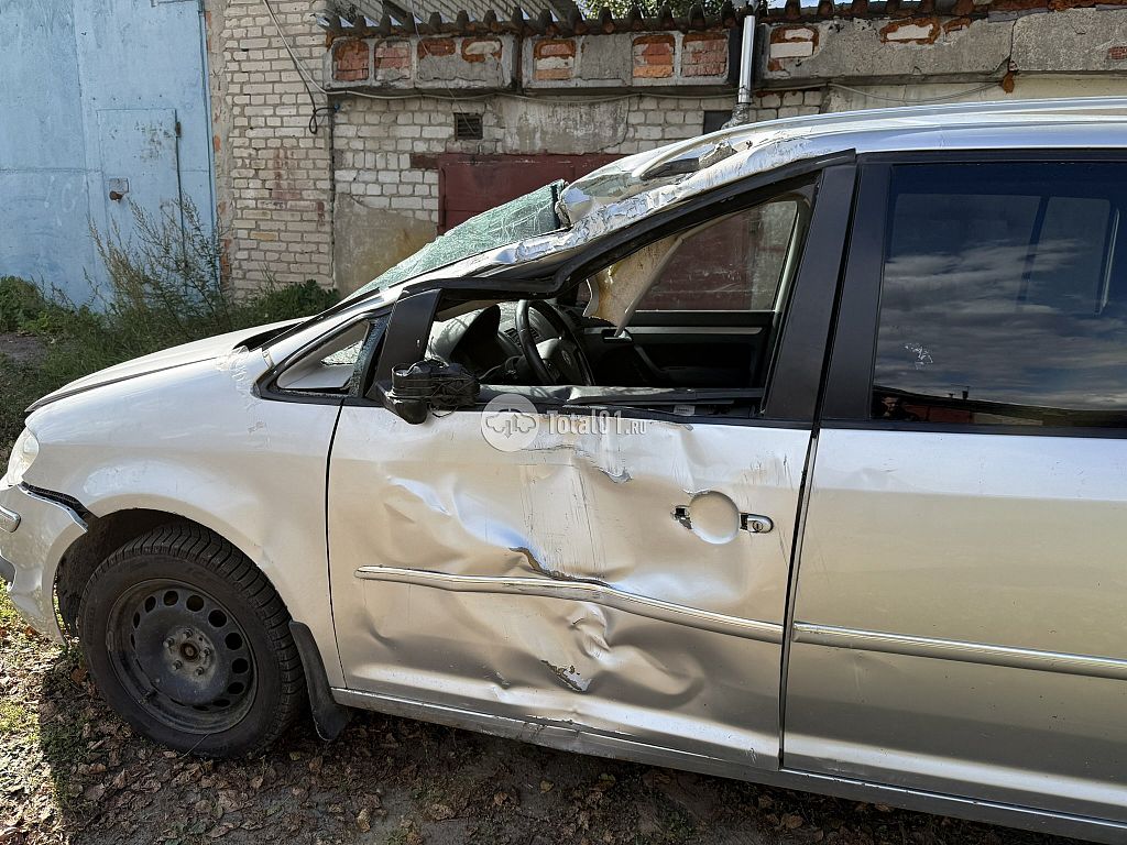 Фото Volkswagen Touran 10