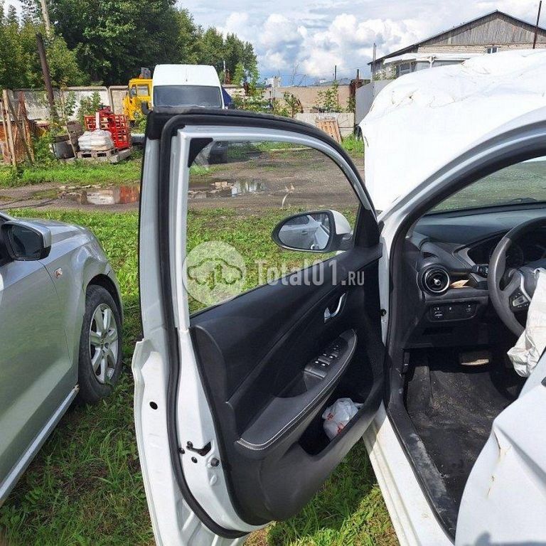 Фото Changan Alsvin 46