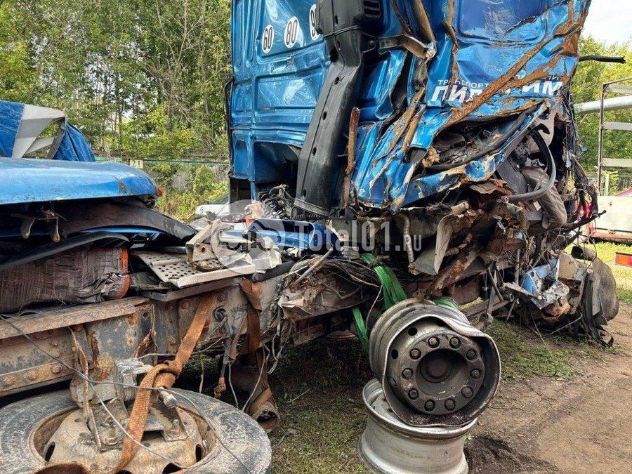 Фото DAF FT XF105 460 242