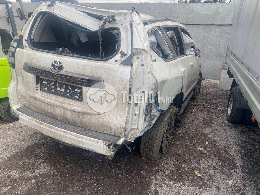 Фото Toyota Land Cruiser Prado 10
