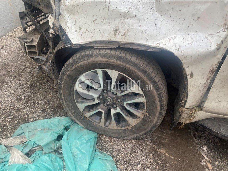 Фото Toyota Land Cruiser Prado 26