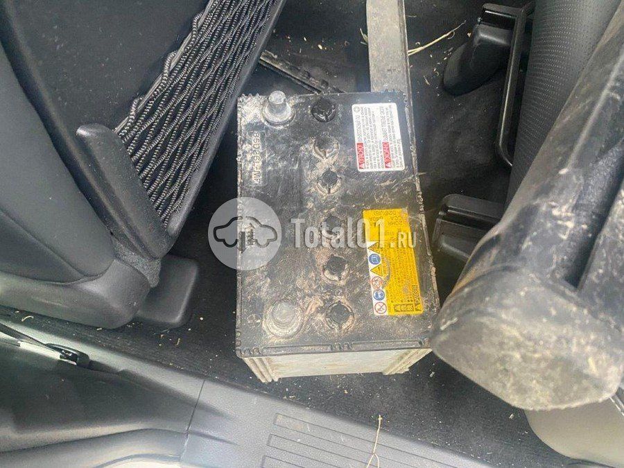 Фото Toyota Land Cruiser Prado 36