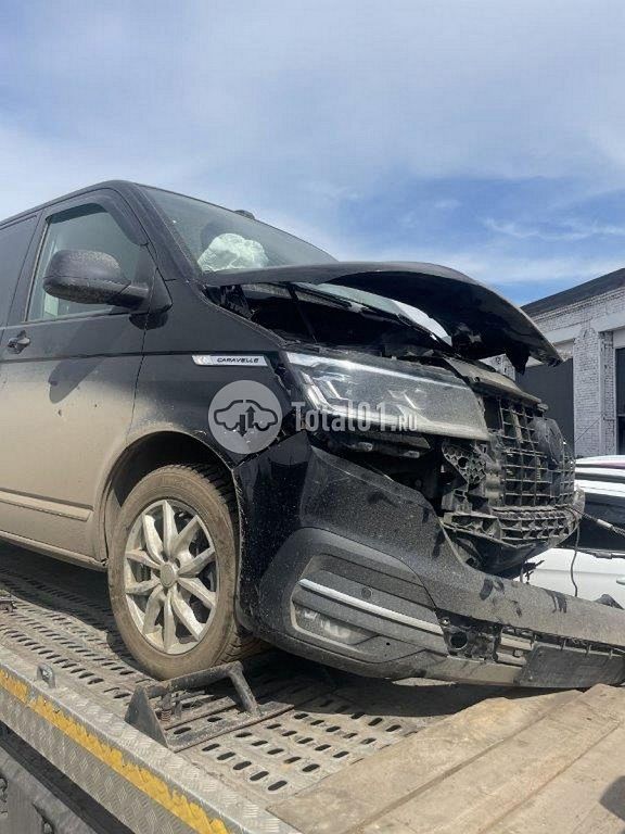 Фото Volkswagen Caravelle 12