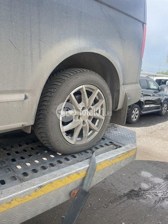 Фото Volkswagen Caravelle 16