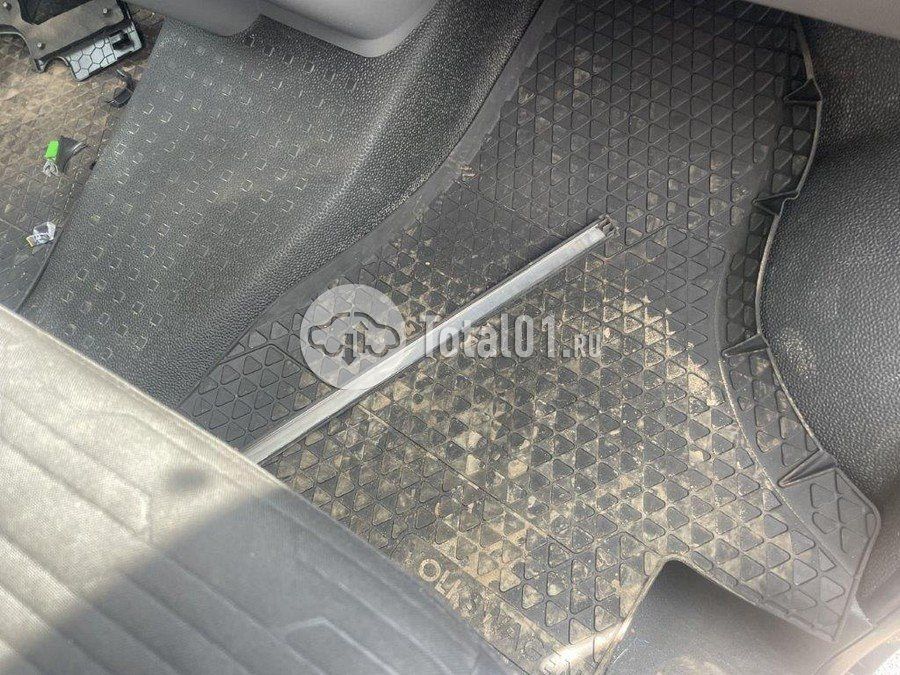 Фото Volkswagen Caravelle 62