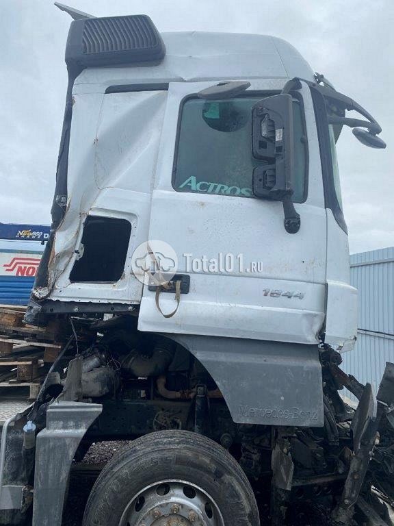 Фото Mercedes-Benz Actros 1844 106