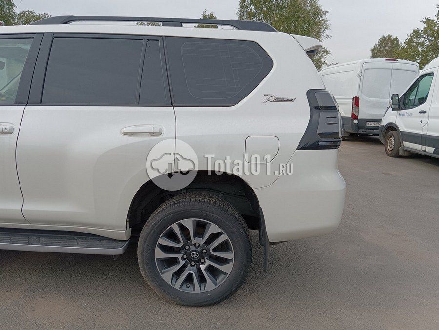 Фото Toyota Land Cruiser 34