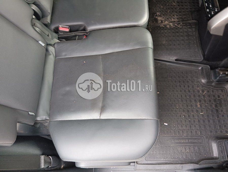 Фото Toyota Land Cruiser 110