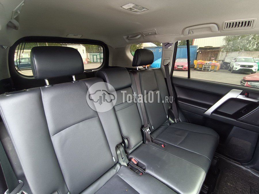 Фото Toyota Land Cruiser 118