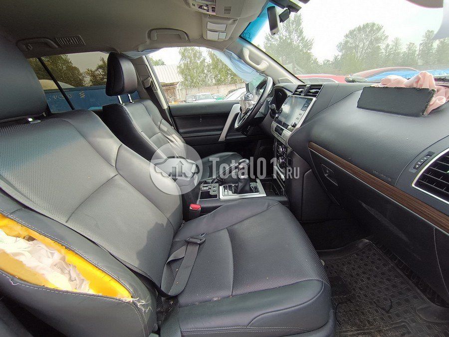 Фото Toyota Land Cruiser 128