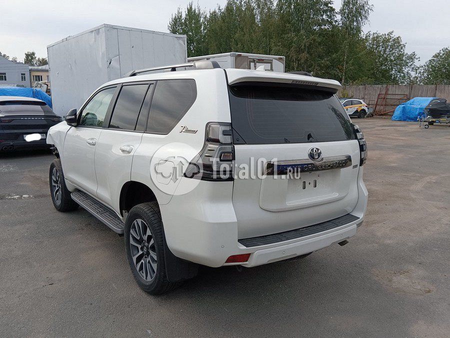 Фото Toyota Land Cruiser 134