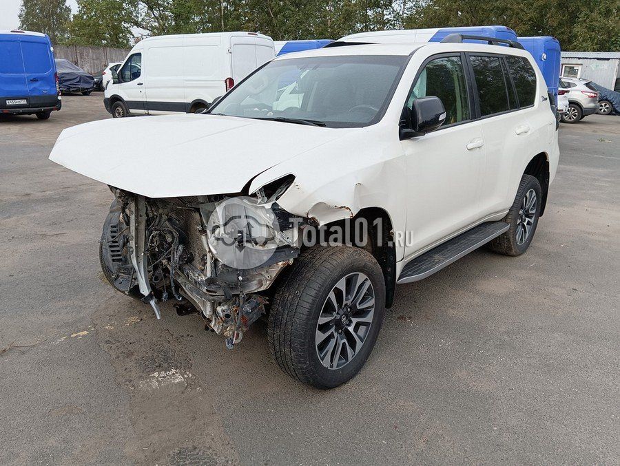 Фото Toyota Land Cruiser 162