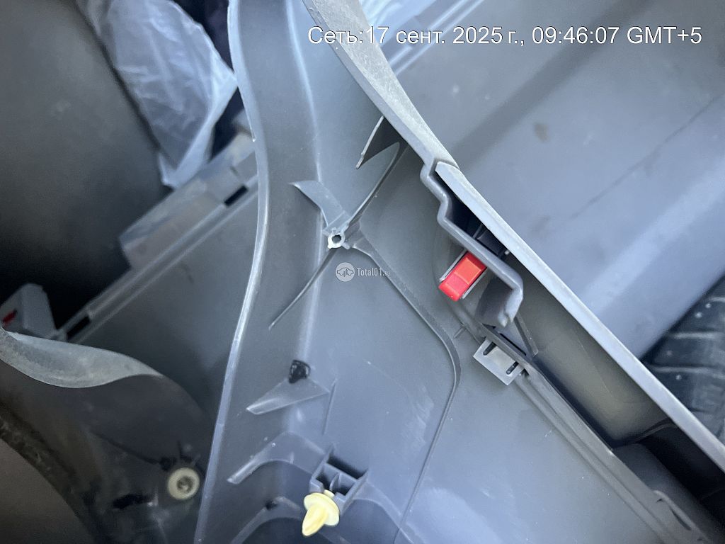 Фото Mitsubishi Airtrek 120