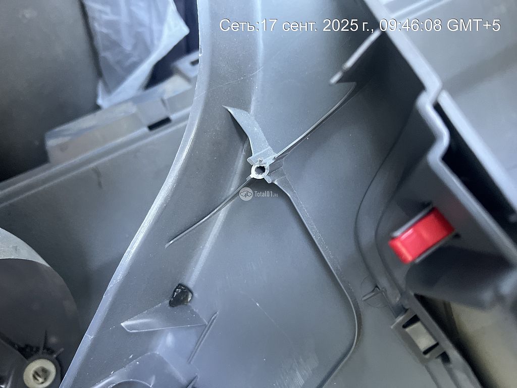 Фото Mitsubishi Airtrek 122