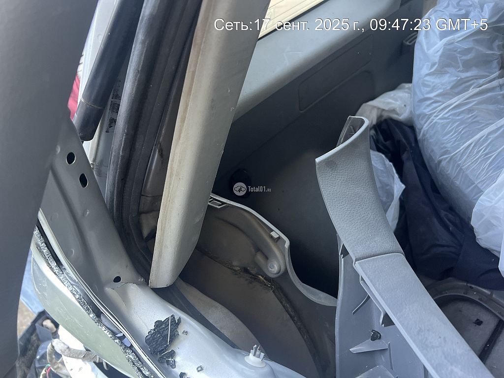 Фото Mitsubishi Airtrek 154
