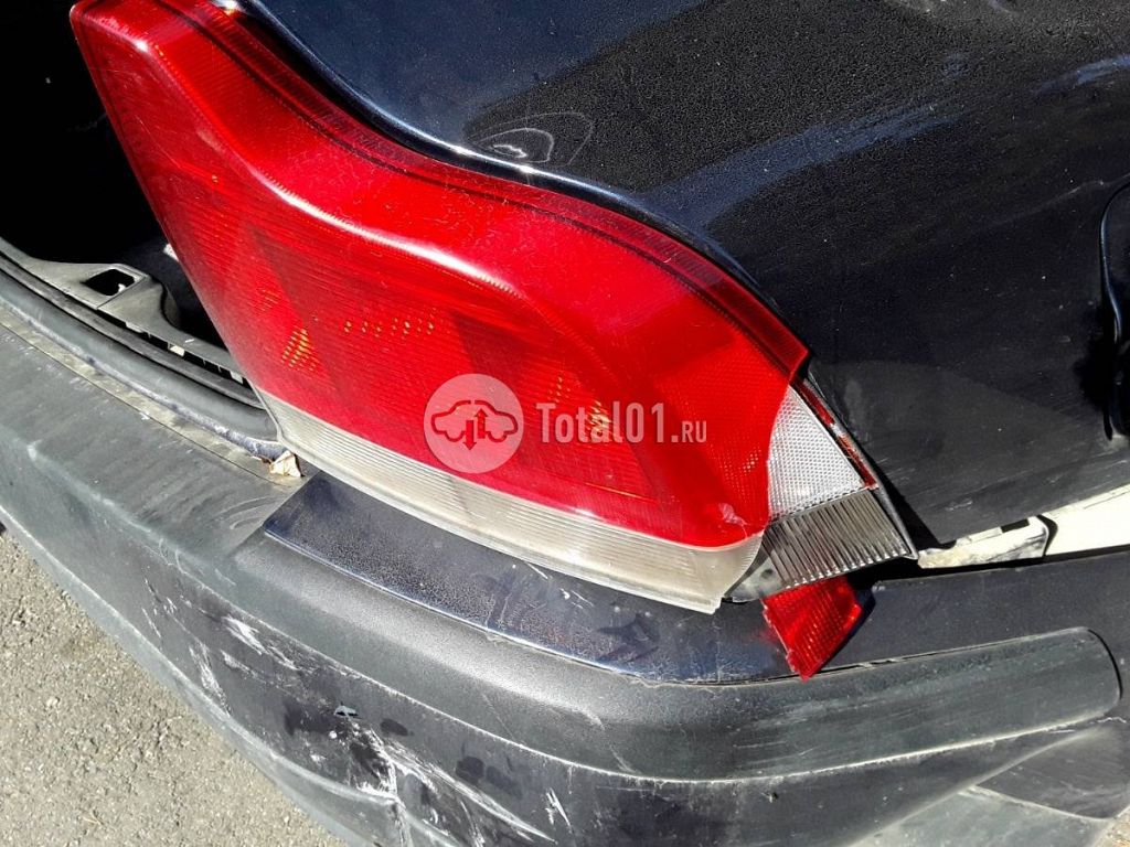 Фото Volvo S60 16