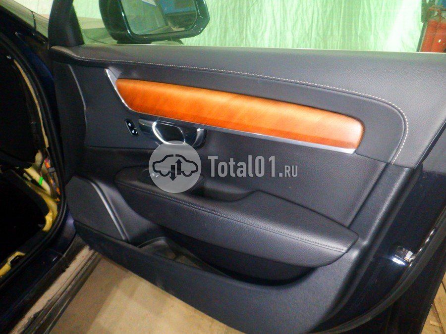 Фото Volvo S90 22