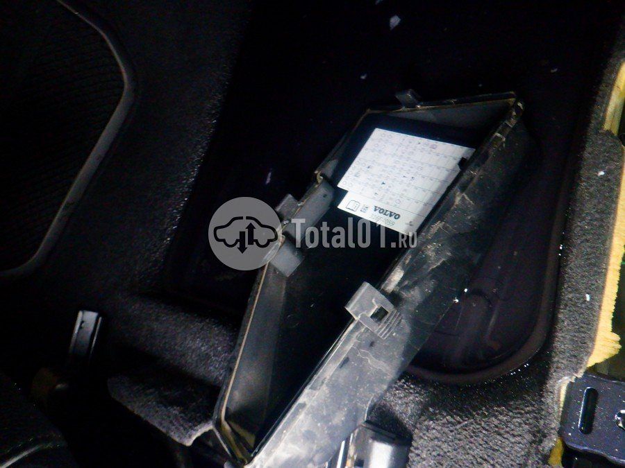 Фото Volvo S90 48