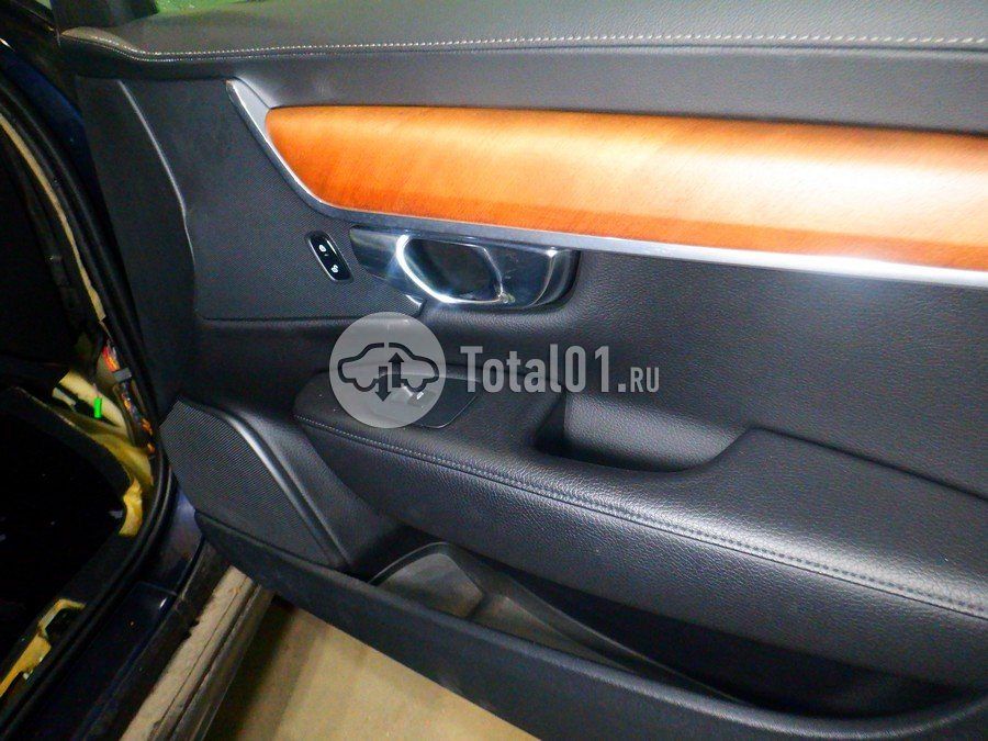 Фото Volvo S90 56