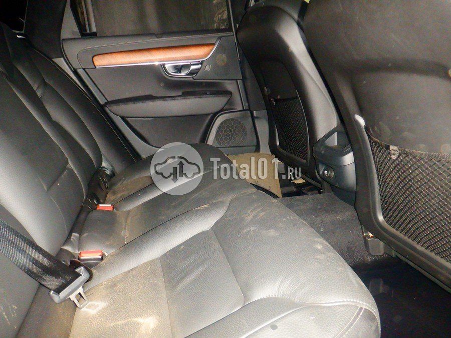 Фото Volvo S90 66