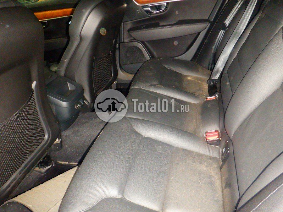 Фото Volvo S90 98