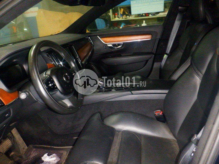 Фото Volvo S90 108