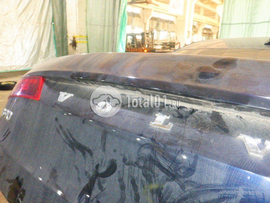 Фото Volvo S90 180