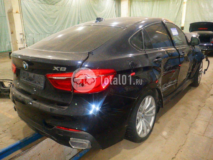 Фото BMW X6 16