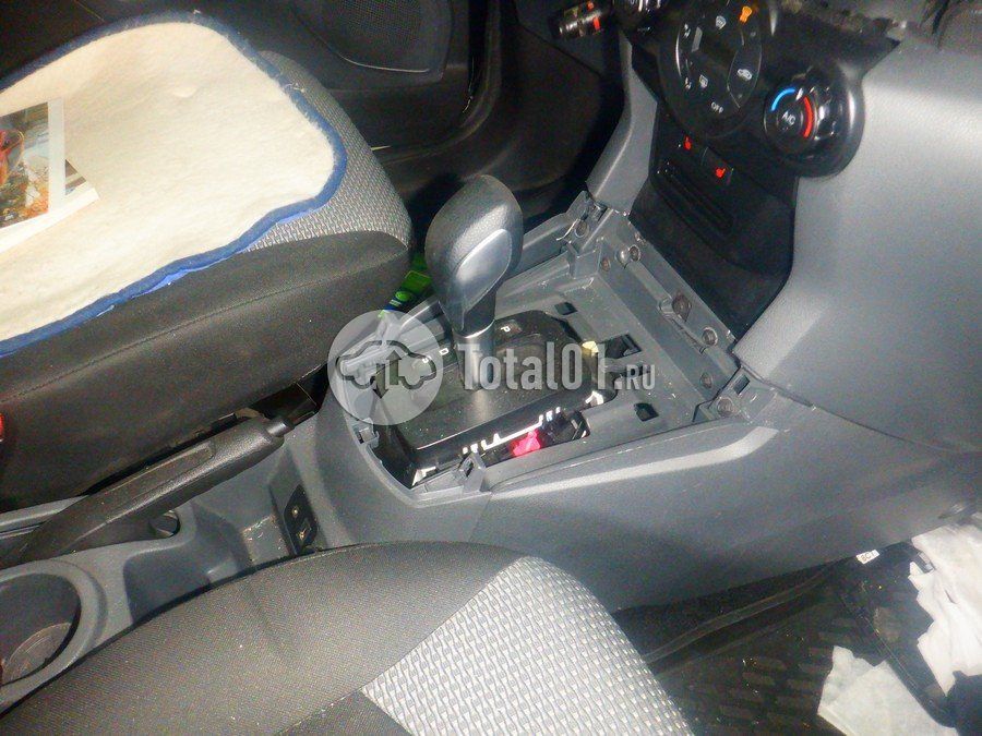 Фото Ford EcoSport 32