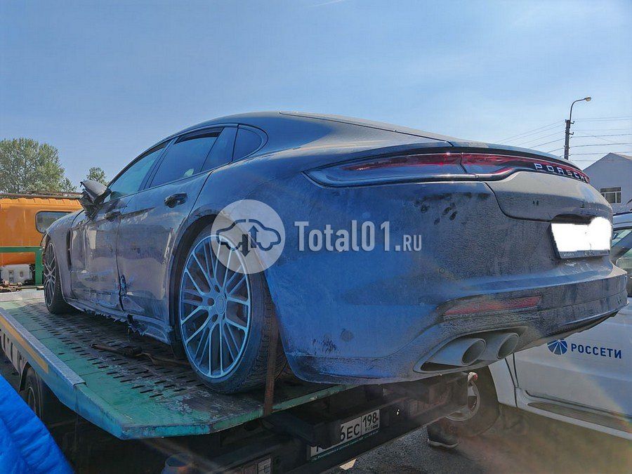 Фото Porsche Panamera 4 90