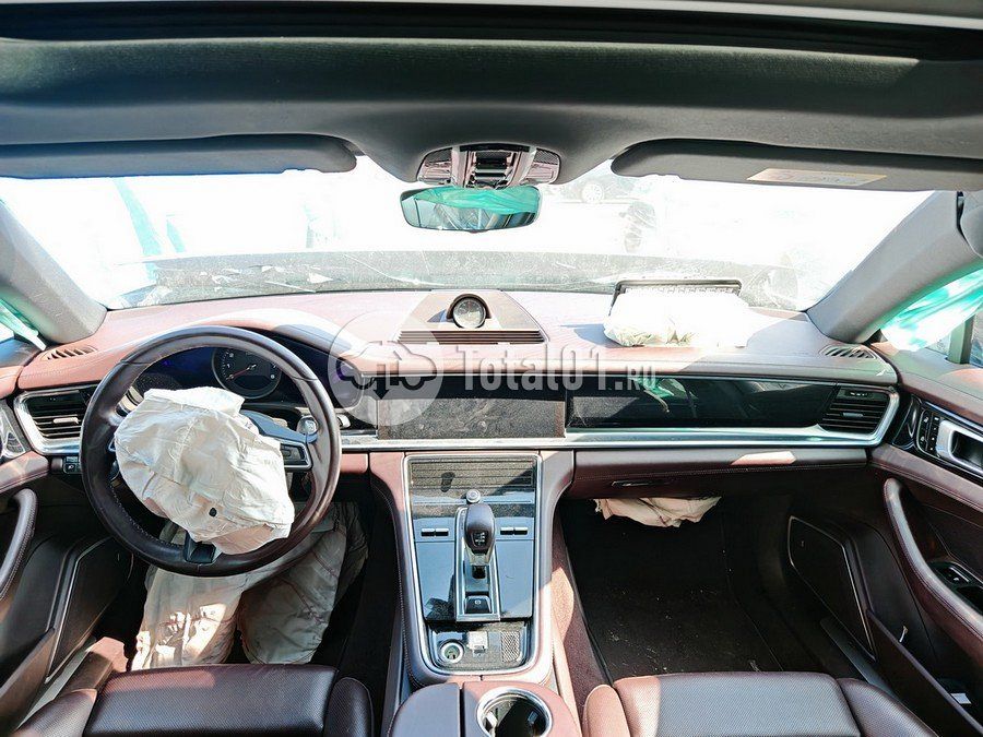 Фото Porsche Panamera 4 106