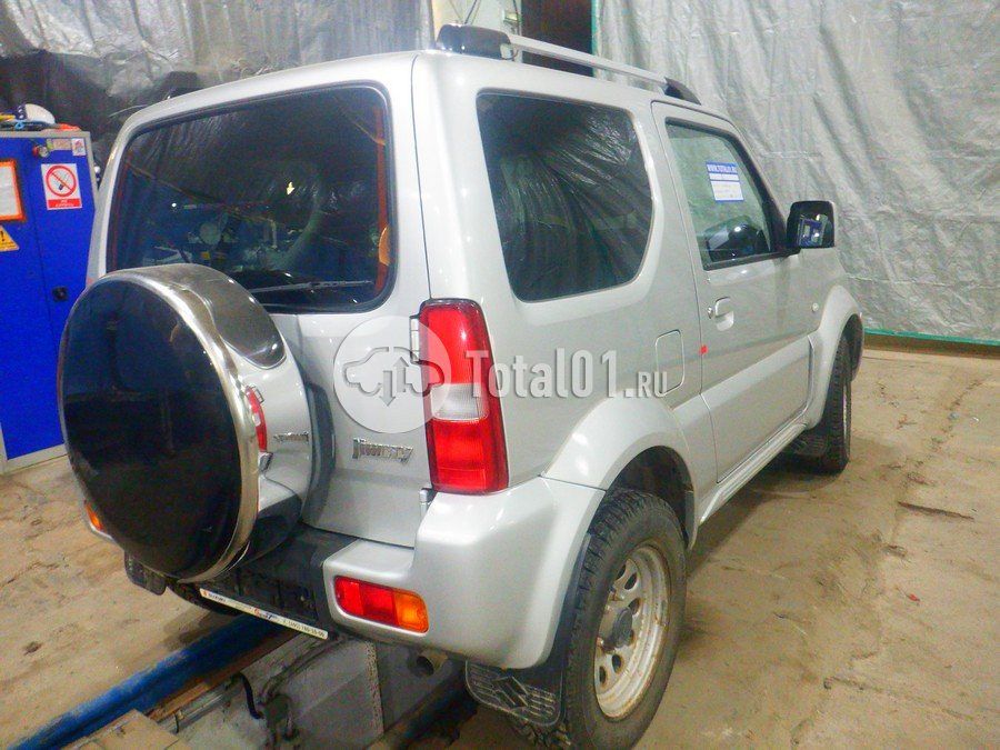 Фото Suzuki Jimny 16