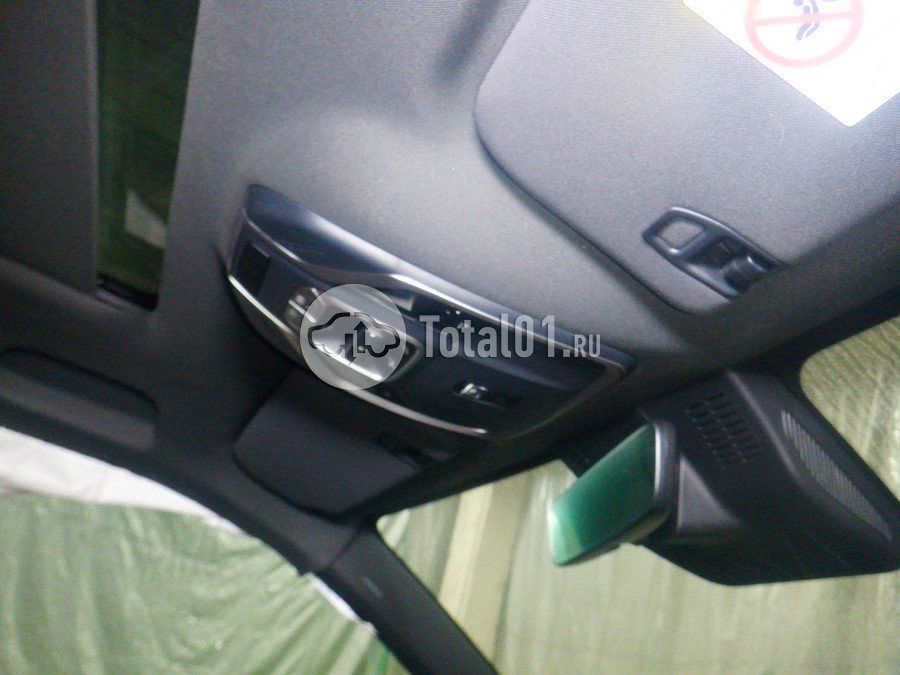 Фото Geely Coolray 40