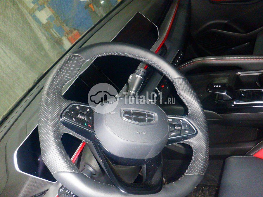 Фото Geely Coolray 92