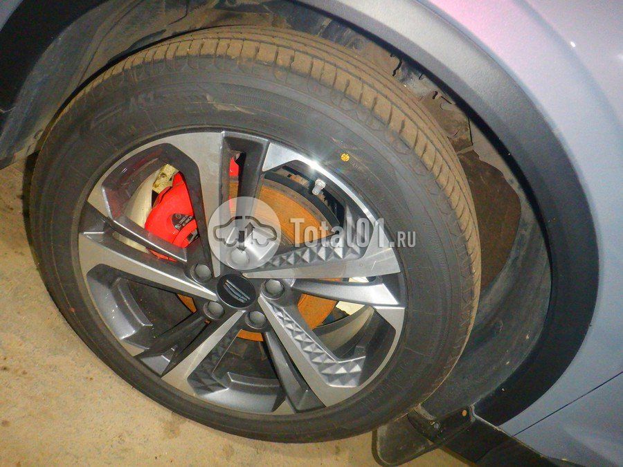 Фото Geely Coolray 206