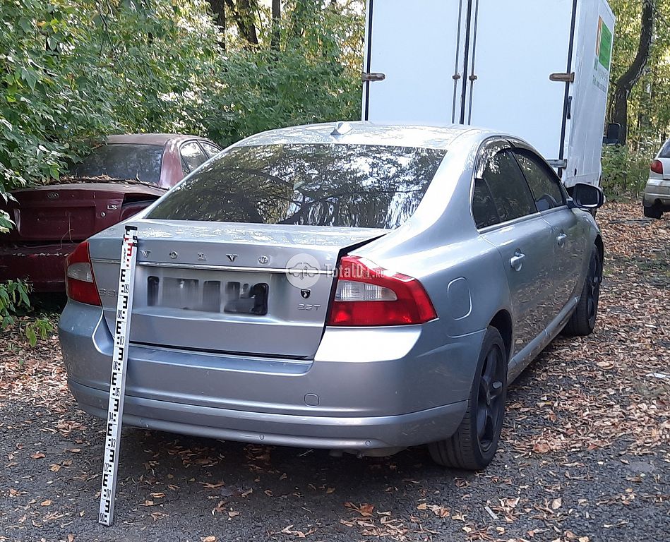 Фото Volvo S80 2