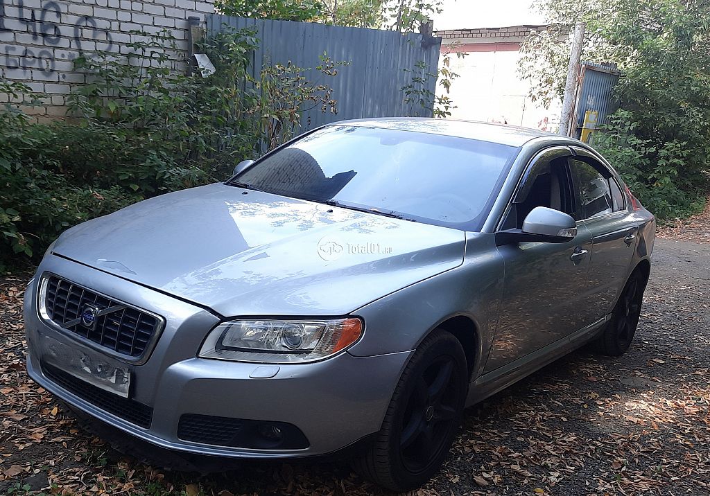 Фото Volvo S80 6